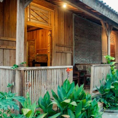 Pinarak Homestay Бануванги Екстериор снимка